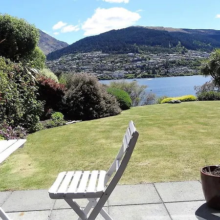 Peninsular Lakefront Queenstown Exterior photo