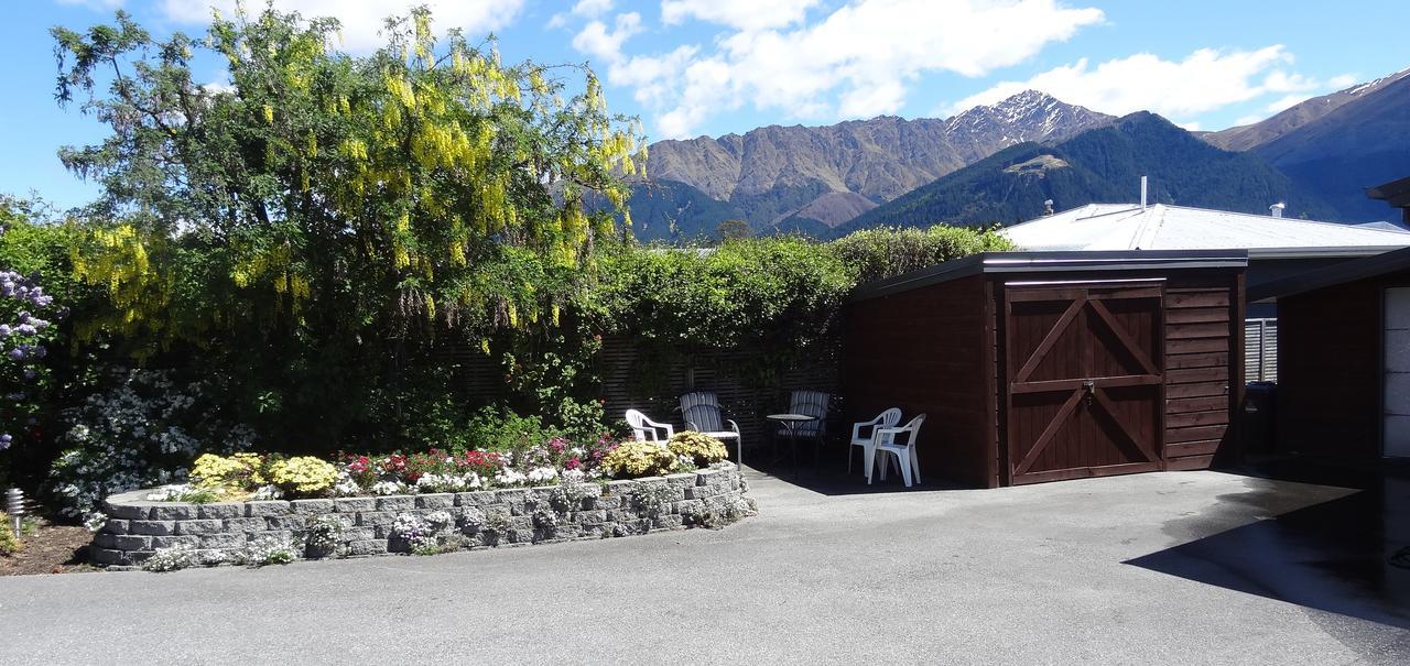 Peninsular Lakefront * Queenstown